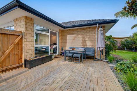 Photo of property in 37c Doment Crescent, Orewa, 0931