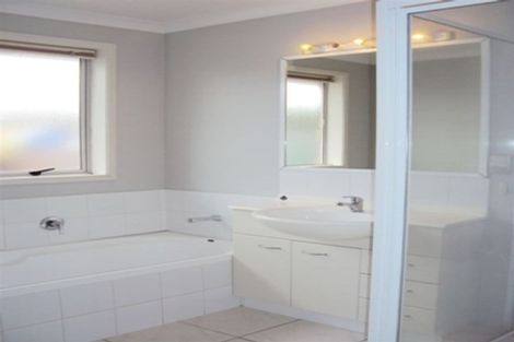 Photo of property in 31 Putake Drive, Parklands, Christchurch, 8083