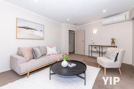 Photo of property in 81 Stewart Drive, Newlands, Wellington, 6037