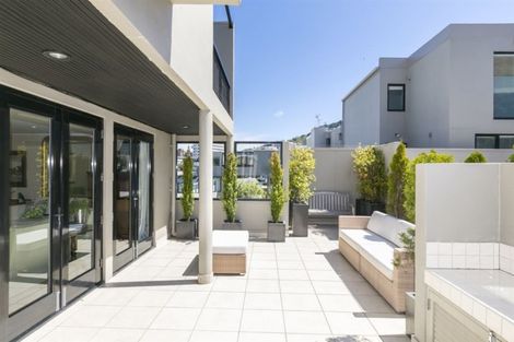 Photo of property in Highwic, 18/32 Hobson Street, Thorndon, Wellington, 6011