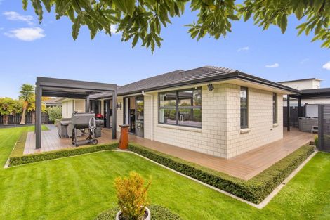 Photo of property in 47 San Priamo Place, Paraparaumu Beach, Paraparaumu, 5032