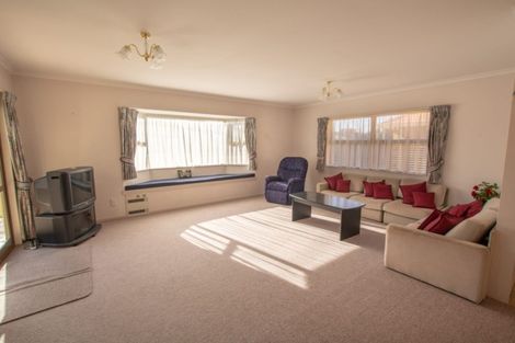 Photo of property in 60a Pitau Road, Mount Maunganui, 3116