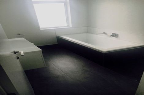 Photo of property in 17 Sunview Street, Silverdale, 0932