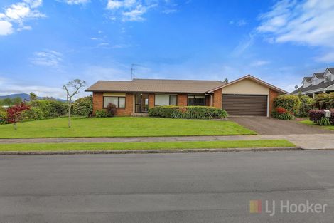 Photo of property in 2 Brundon Place, Lynmore, Rotorua, 3010