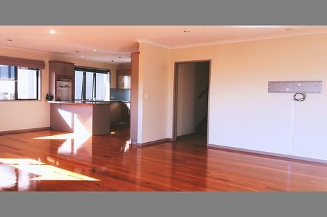 Photo of property in 17a Grassways Avenue, Pakuranga, Auckland, 2010