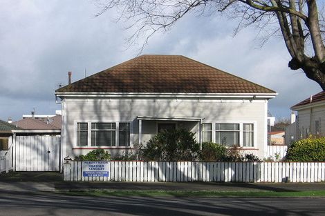 Photo of property in 94 Victoria Avenue, Palmerston North, 4410