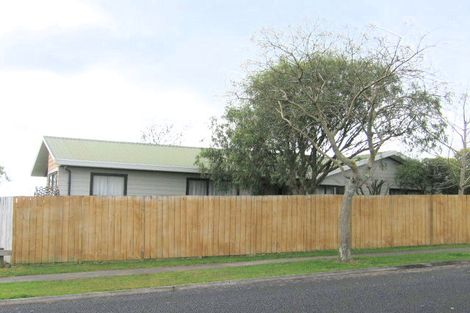 Photo of property in 39 Lansdowne Crescent, Glenview, Hamilton, 3206