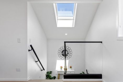 Photo of property in 5 Grandview Lane, Acacia Bay, 3385