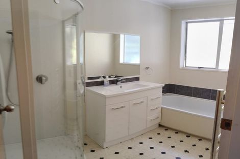 Photo of property in 2/462 Stokes Valley Road, Stokes Valley, Lower Hutt, 5019