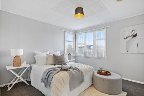 Photo of property in 50 Wyndham Street, Carterton, 5713