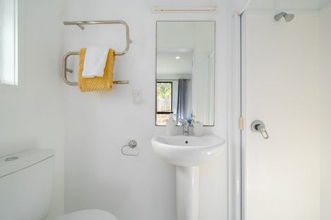 Photo of property in 2/4 Puaha Street, Takapuwahia, Porirua, 5022