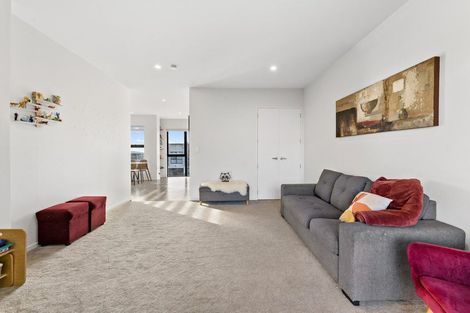 Photo of property in 9 Paina Crescent, Massey, Auckland, 0614