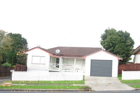 Photo of property in 2/72 Casuarina Road, Half Moon Bay, Auckland, 2012