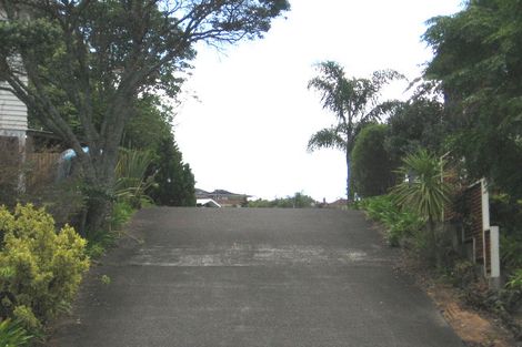 Photo of property in 19 Macnay Way, Murrays Bay, Auckland, 0630