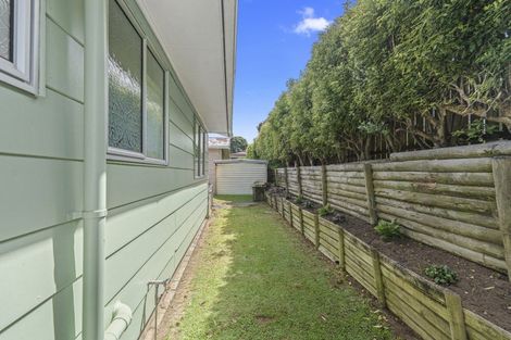 Photo of property in 1/25 Tahurangi Place, Spotswood, New Plymouth, 4310