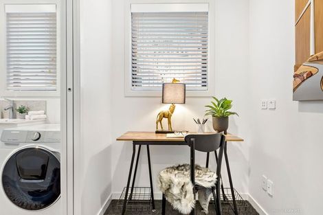 Photo of property in 10b Crieff Street, Northland, Wellington, 6012