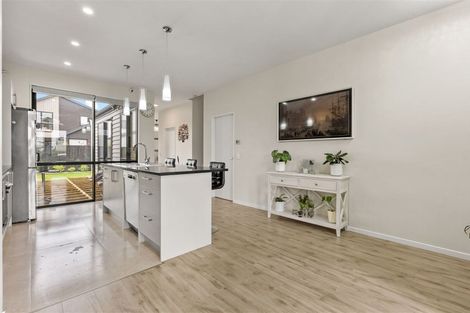 Photo of property in 5 Turehu Road, Papakura, 2110