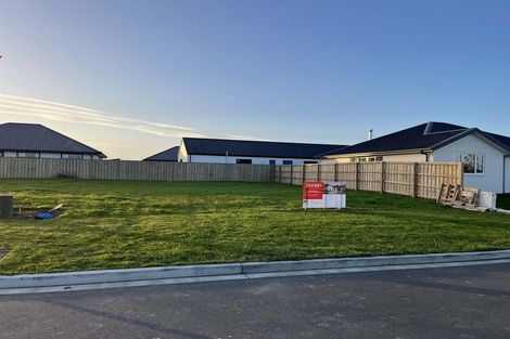 Photo of property in 18 Hanmer Crescent, Rangiora, 7400