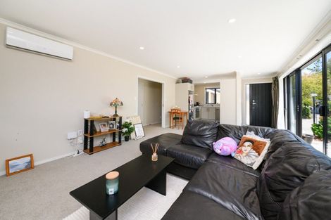 Photo of property in 15 Thomson Street, West End, Palmerston North, 4412