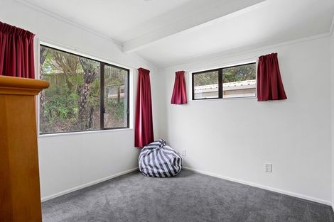 Photo of property in 23 Marchant Place, Westown, New Plymouth, 4310