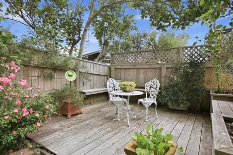 Photo of property in 86a Gover Street, New Plymouth, 4310