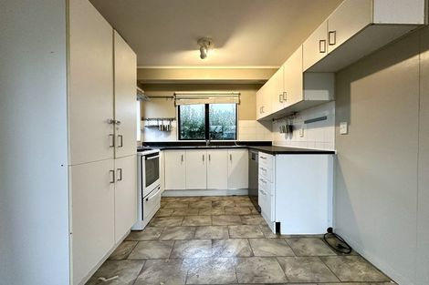 Photo of property in 19a Glenhaven Place, Te Atatu Peninsula, Auckland, 0610