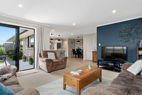 Photo of property in 26 Cupples Street, Papamoa Beach, Papamoa, 3118