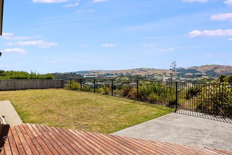 Photo of property in 13 Canary Way, Whitby, Porirua, 5024