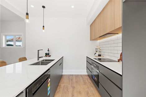 Photo of property in 33 Petrie Street, Richmond, Christchurch, 8013