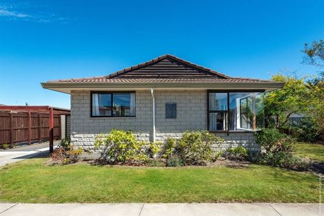 Photo of property in 1/7 Lydbury Place, Parklands, Christchurch, 8083