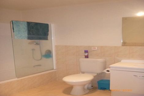 Photo of property in 4 Parkcrest Drive, Henderson, Auckland, 0612