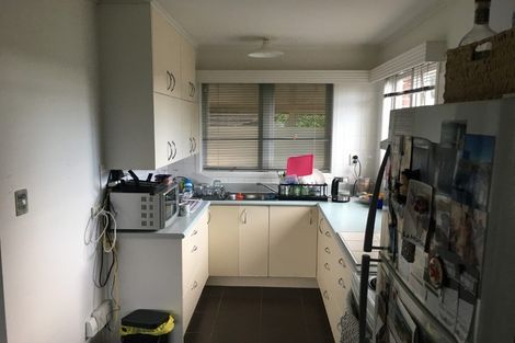 Photo of property in 2/17 Scarboro Terrace, Murrays Bay, Auckland, 0630
