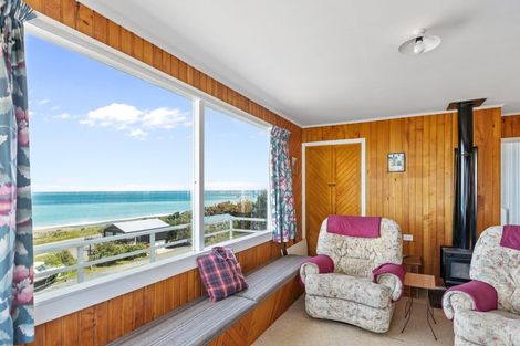 Photo of property in 5 Ben Avon Grove, Cape Palliser, Pirinoa, 5772