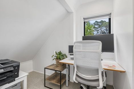 Photo of property in 1/91 Balmain Road, Birkenhead, Auckland, 0626