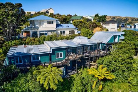 Photo of property in 29 The Track, Plimmerton, Porirua, 5026