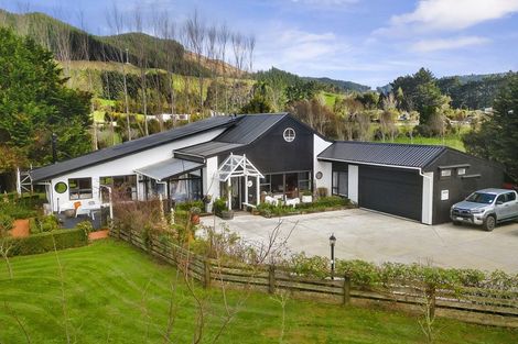 Photo of property in 111a Johnsons Road, Whitemans Valley, Upper Hutt, 5371