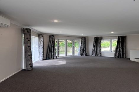Photo of property in 873a Beach Road, Waiake, Auckland, 0630
