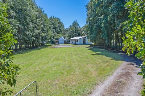 Photo of property in 277 North Manakau Road, Manakau, Levin, 5573