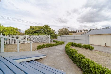 Photo of property in 5 Watts Road, Waipawa, 4210