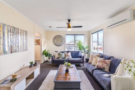 Photo of property in 9 Arodella Crescent, Ranui, Auckland, 0612