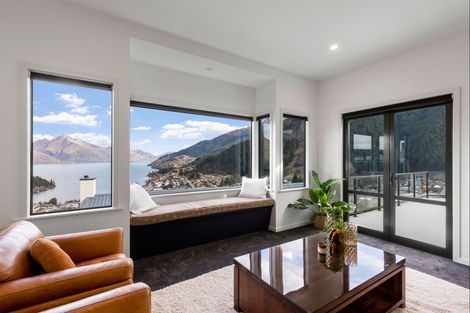 Photo of property in 56a Belfast Terrace, Queenstown, 9300