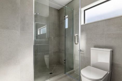 Photo of property in 2/1 Egremont Street, Belmont, Auckland, 0622