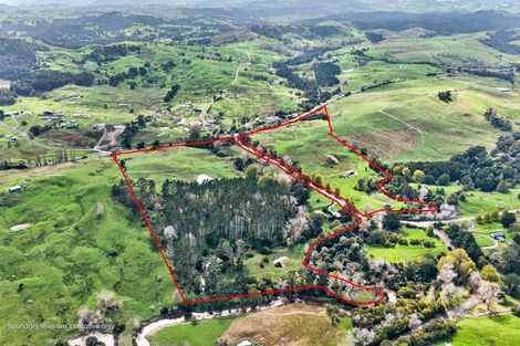 Photo of property in 42 Ford Road, Paparoa, Maungaturoto, 0583