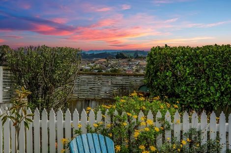 Photo of property in 40 Waterside Drive, Pyes Pa, Tauranga, 3112