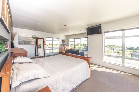 Photo of property in 34 Longbeach Drive, Castlecliff, Whanganui, 4501