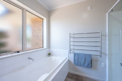 Photo of property in 1 Woodstock Place, Stoke, Nelson, 7011