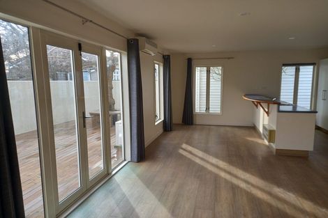 Photo of property in 2/240 Kilmore Street, Christchurch Central, Christchurch, 8011