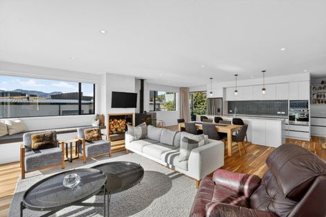 Photo of property in 8 Landsborough Lane, Wanaka, 9305