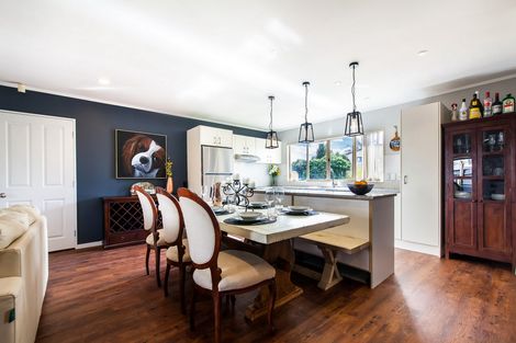 Photo of property in 3 Neta Grove, Henderson, Auckland, 0612