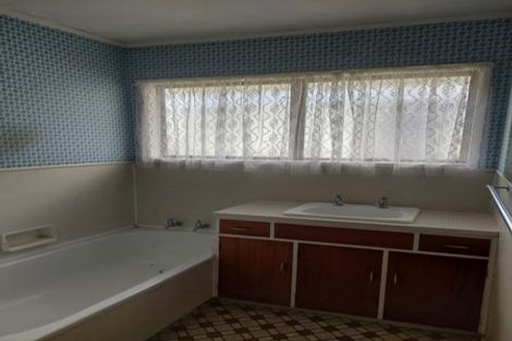 Photo of property in 1/10 Fernaig Street, Papakura, 2110